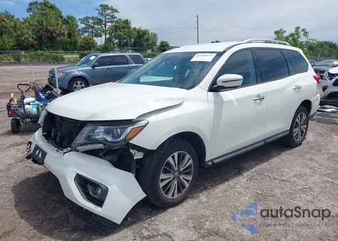 2017 Nissan Pathfinder Sv z USA, uszkodzony, nr VIN 5N1DR2MM9HC646272